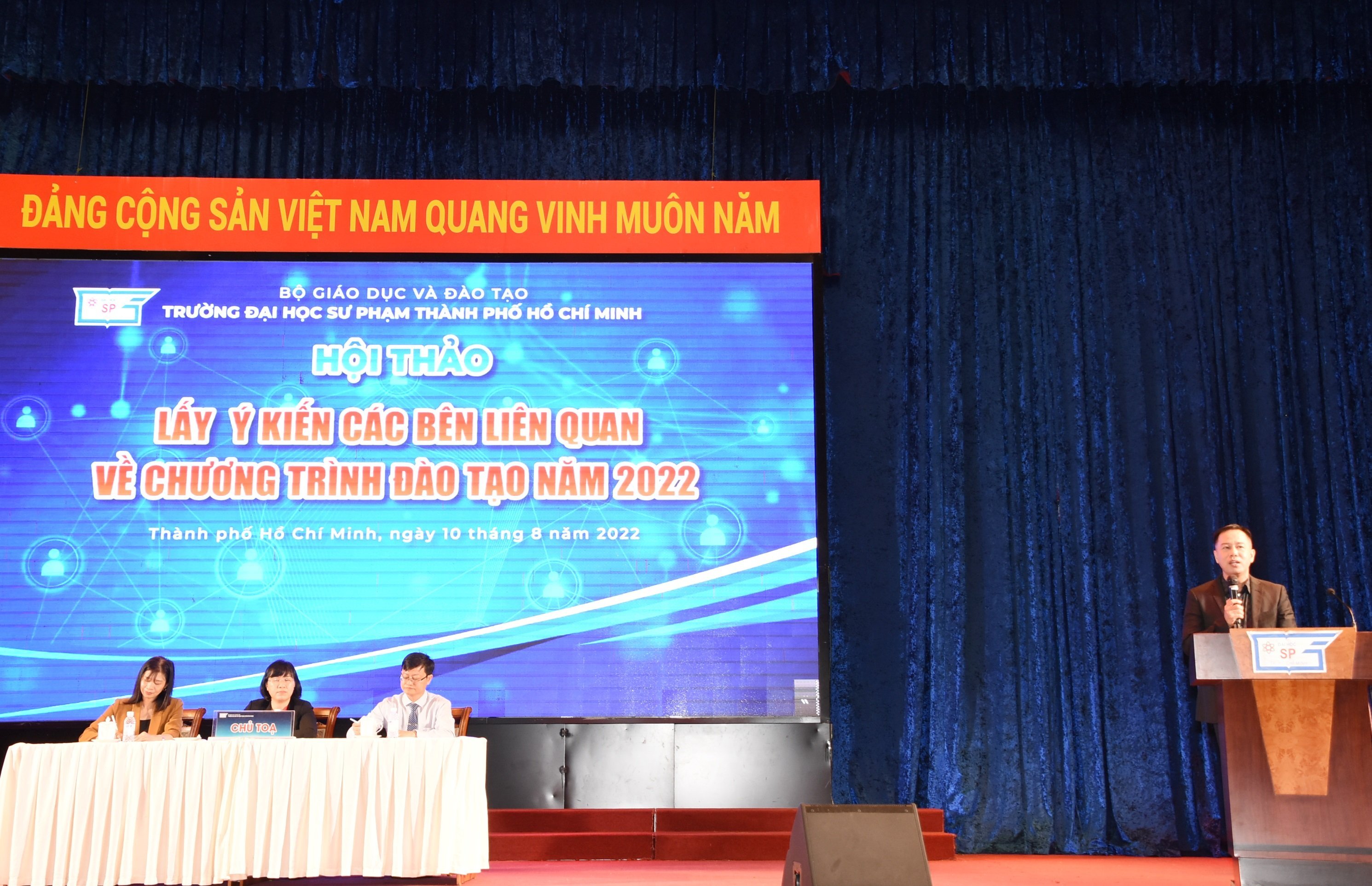 Hội thảo lấy ý kiến các bên liên quan về các chương trình đào tạo của trường Đại học Sư phạm Tp. Hồ Chí Minh năm 2022